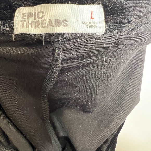 VELVET BLACK SKIRT MINI - Picture 3 of 3